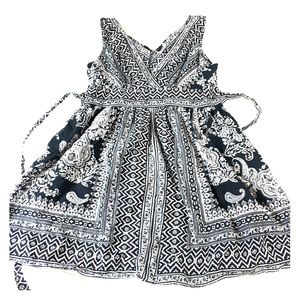 Black white baby doll dress back bow sleeveless